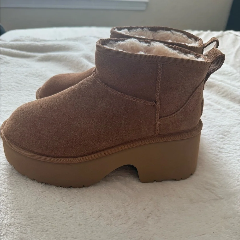 Uggs Brown Suede Platform Ankle Boots size 8 - Picture 3 of 8